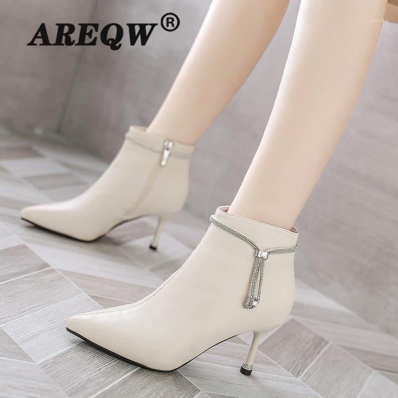 Women Fashion Sweet Pointed Toe High Heel Boots for Party & Night Club Lady Black Boot1
Women Fashion Sweet Pointed Toe High Heel Boots for Party & Night Club Lady Black Boot1