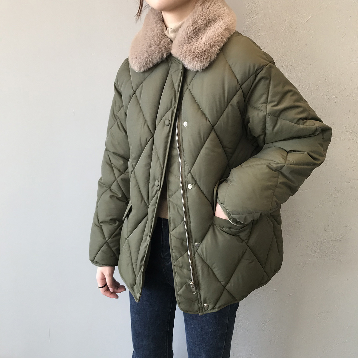 Women Winter Coat Long Sleeve Furry Collar Women Short Winter Warm Jacket Coat Casaco Feminino Cotton Coat Streetwear 201026