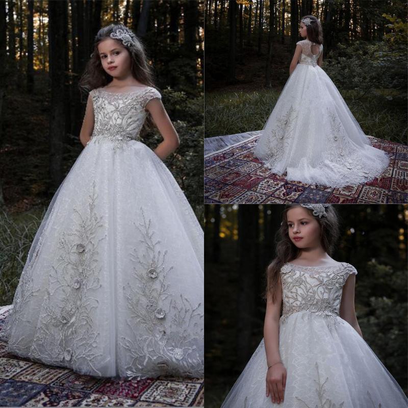 Luxury and High Quality Flower Girl Dress Beaded 3D Appliques Sweep Train Well Designed Pageant Gowns Prom Dress Evening, White 
Luxury and High Quality Flower Girl Dress Beaded 3D Appliques Sweep Train Well Designed Pageant Gowns Prom Dress Evening, White