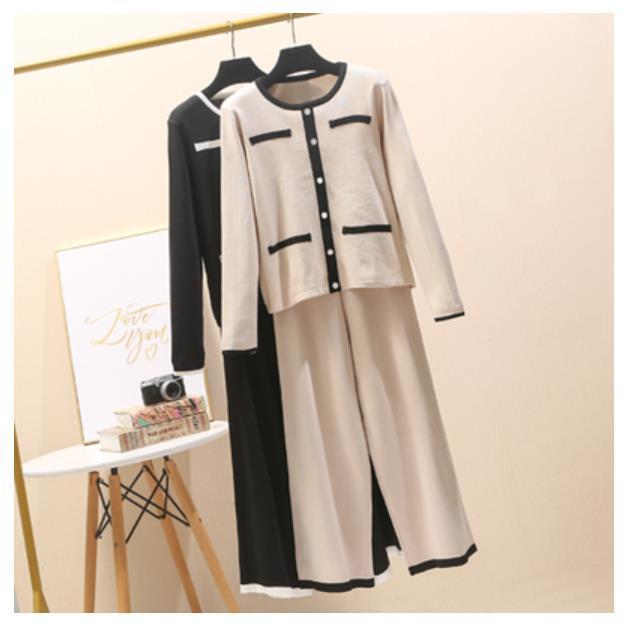 Amolapha Women Buttons Tops Loose Pants Sets Knit Short Sleeve Single Breasted Pullovers Wide Leg Trousers Suits for Woman1, Khaki
Amolapha Women Buttons Tops Loose Pants Sets Knit Short Sleeve Single Breasted Pullovers Wide Leg Trousers Suits for Woman1, Khaki