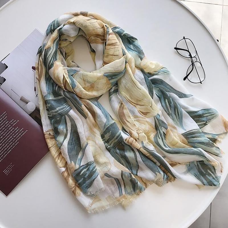 Soft Scarf 2020 Summer Women Flowers Print Beach Wrap Travel Fashion Sunscreen Shawl Accessories Female Scarf1
Soft Scarf 2020 Summer Women Flowers Print Beach Wrap Travel Fashion Sunscreen Shawl Accessories Female Scarf1