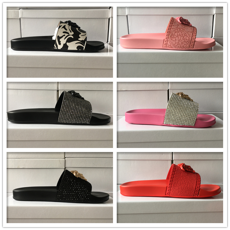 2022 Slippers Color Paris Luxury Designer Sandals Sliders Mens womens Summer Beach Slide Slippers Ladies Flip Flops Loafers Sky Blue Chaussures 35-46, Black
2022 Slippers Color Paris Luxury Designer Sandals Sliders Mens womens Summer Beach Slide Slippers Ladies Flip Flops Loafers Sky Blue Chaussures 35-46, Black