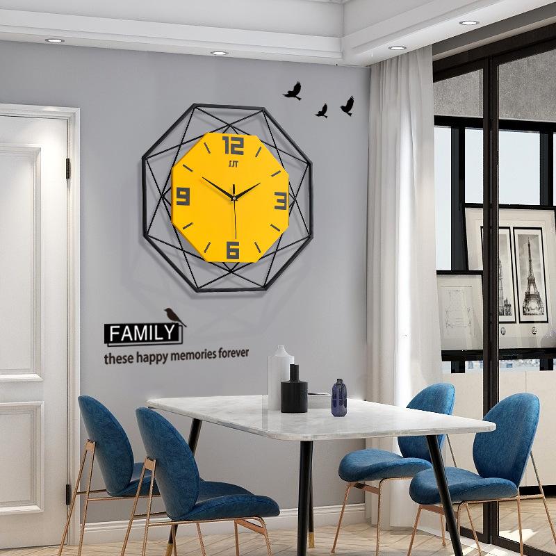 2021 Nordic fashion clock wall clock living room creative household metal decoration quartz digital wall
2021 Nordic fashion clock wall clock living room creative household metal decoration quartz digital wall