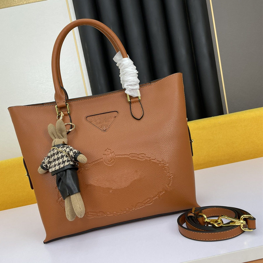Designer luxury Handbags purse Medium Saffiano leather Monochrome Bag women Double Top Totes matching pattern Handbag Leather handles Lady, Don't pay it
Designer luxury Handbags purse Medium Saffiano leather Monochrome Bag women Double Top Totes matching pattern Handbag Leather handles Lady, Don't pay it