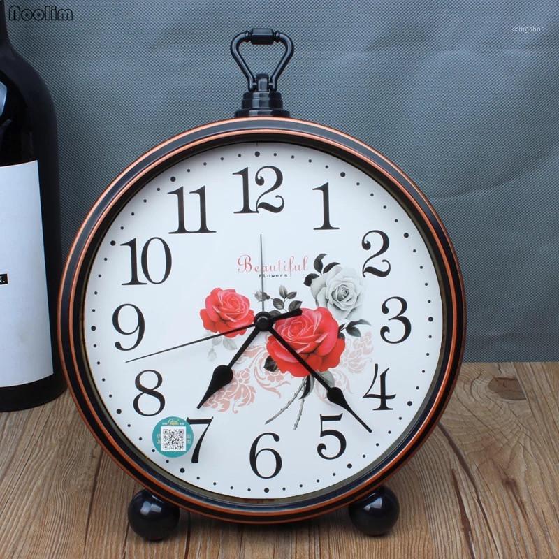 European Creative Retro Alarm Clock Living Room Table Clock Modern Minimalist Portable Mute Quartz Home Table Decoration1
European Creative Retro Alarm Clock Living Room Table Clock Modern Minimalist Portable Mute Quartz Home Table Decoration1