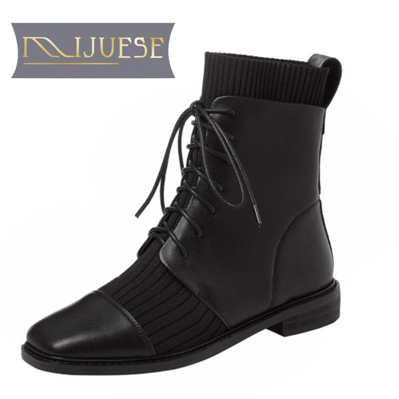 MLJUESE 2021 women soft ankle boots cow leather lace up boots winter short plush square toe low heel women, Black
MLJUESE 2021 women soft ankle boots cow leather lace up boots winter short plush square toe low heel women, Black