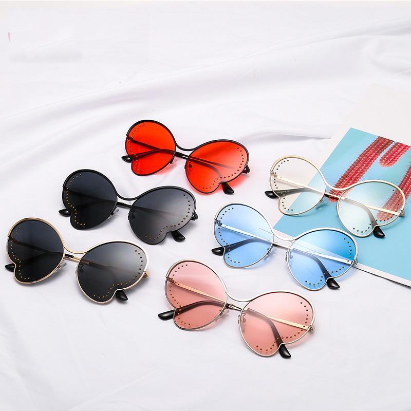 Sunglasses Brand Design Irregular Butterfly Women Metal Frame Red Pink Ladies Sun Glasses 2021 Shades Eyewear1
Sunglasses Brand Design Irregular Butterfly Women Metal Frame Red Pink Ladies Sun Glasses 2021 Shades Eyewear1