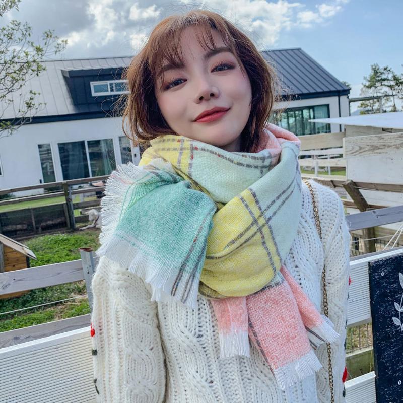 Women Colorful Plaid Scarf Autumn and Winter New Long Thickened Couple Acrylic Students Warm-Keeping All-Matching Scarf Tassel
Women Colorful Plaid Scarf Autumn and Winter New Long Thickened Couple Acrylic Students Warm-Keeping All-Matching Scarf Tassel