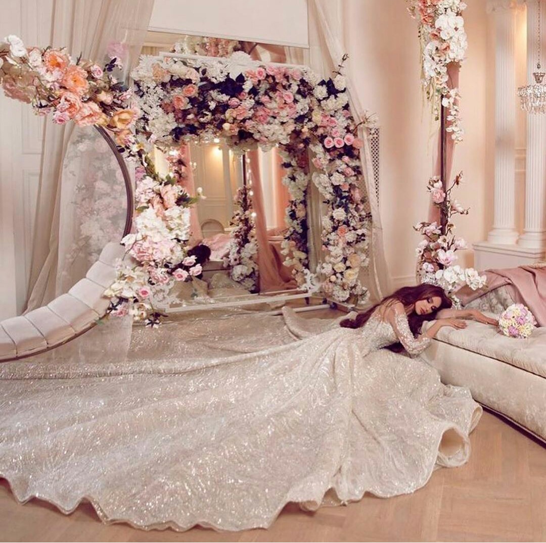 2021 Arabic Luxurious Wedding Dresses Sheer Long Sleeve Shiny Sequined Plus Size vestido de novia Custom Made Lace Bridal Gowns
