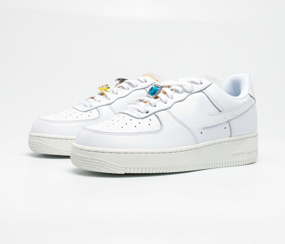 Civilist Women AF 1 High Quality One 1 CORK Sports Shoes LX gemstone wedding shoes Sneakers Comes with three big gems, White
Civilist Women AF 1 High Quality One 1 CORK Sports Shoes LX gemstone wedding shoes Sneakers Comes with three big gems, White