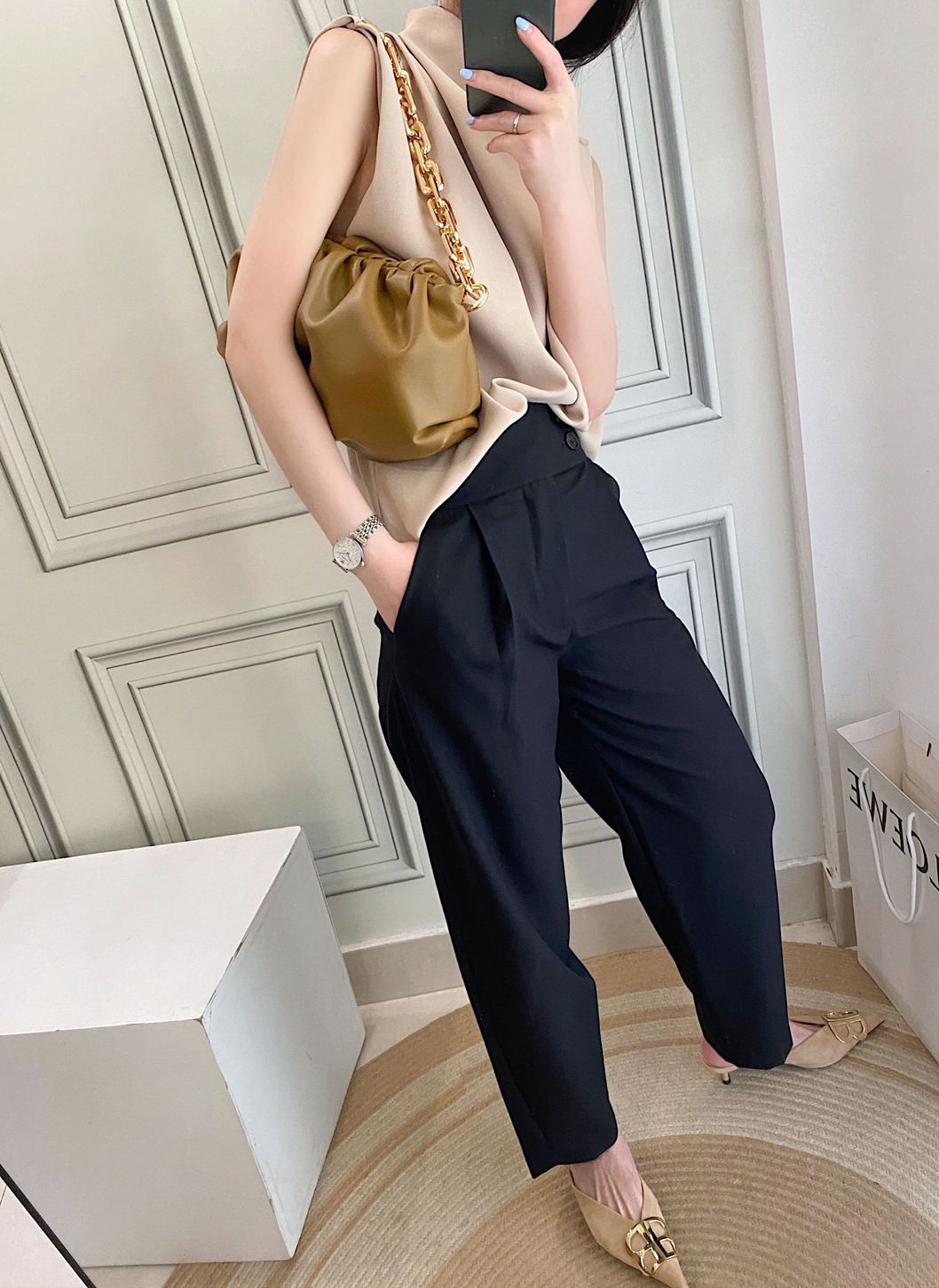 Women Arrival New Genuine Brand Soft Designer Leather Hand Bag Famous Ladies Pouch Metal Chain Messenger With For Big Handbagstore8 Osutv, Black 
Women Arrival New Genuine Brand Soft Designer Leather Hand Bag Famous Ladies Pouch Metal Chain Messenger With For Big Handbagstore8 Osutv, Black