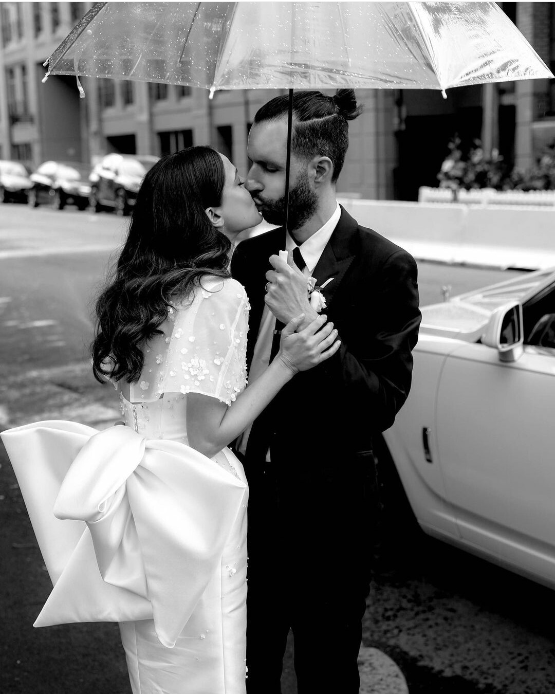Satin Mermaid Wedding Dresses with Wraps Beading Top Short Sleeve Beads Bridal Gowns Backless Boho robes de mariée
