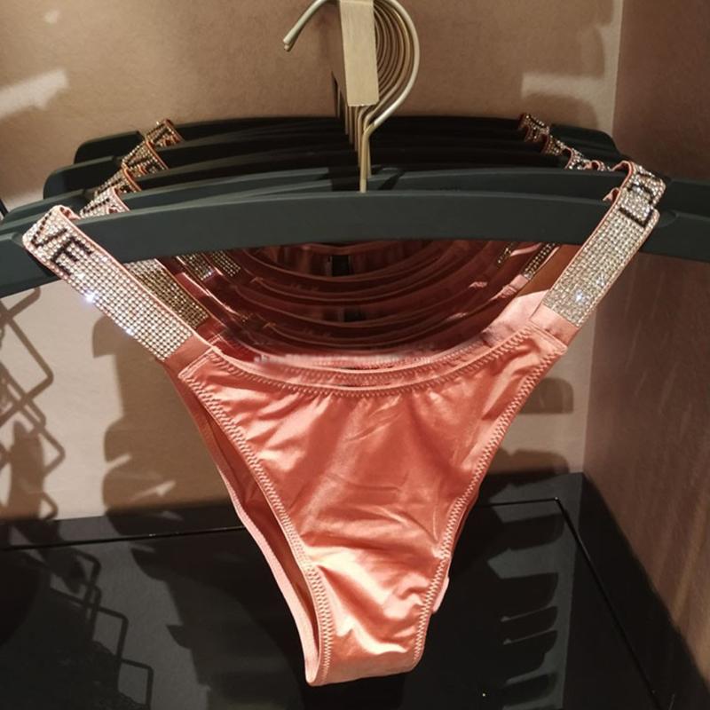 Sexy lingerie Underwear Thong Love Letter Rhinestone G-String Diamond Pink Fashion Female Beachwear T-Back Fitness Women Panties, Black
Sexy lingerie Underwear Thong Love Letter Rhinestone G-String Diamond Pink Fashion Female Beachwear T-Back Fitness Women Panties, Black