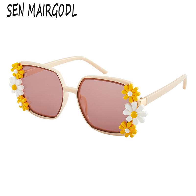 Sunglasses Vintage Square Gradient Women With Flower Accessories Black Frame Sun Glasses Green Fashion Designer 2021
Sunglasses Vintage Square Gradient Women With Flower Accessories Black Frame Sun Glasses Green Fashion Designer 2021