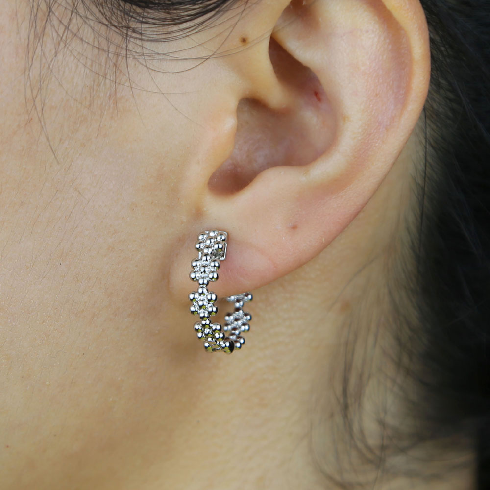 Korean Vintage Fashion No Stone Design Metal Gold Daizy Polished Earrings For Women Girl Daily Medium Hoop Personality Accessories Gifts