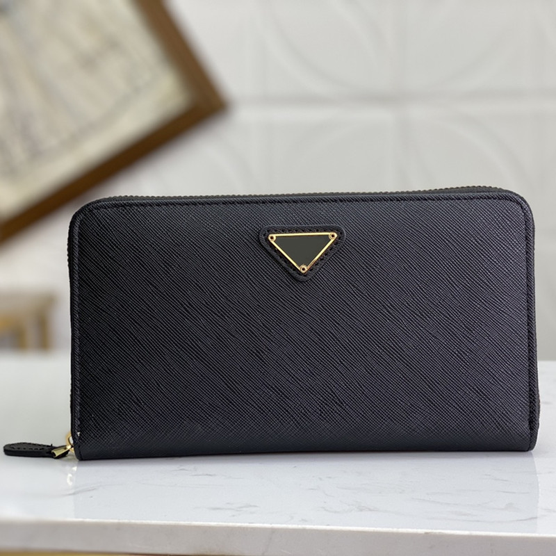 classic Large single zipper purse Simple fashion 1M1188 Exquisite line even and neat black wallet Steel metal hardware accessories wallet
classic Large single zipper purse Simple fashion 1M1188 Exquisite line even and neat black wallet Steel metal hardware accessories wallet