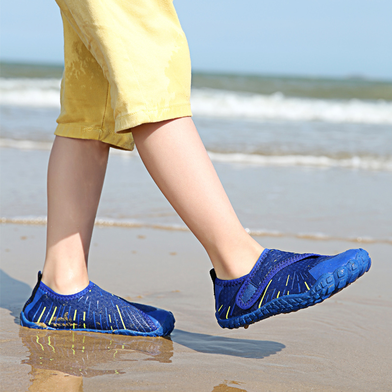 Barefoot Water Children Aqua Wading Kids Breathable Swimming Sea Waterschoenen Boys Girls Beach Shoes 2020, Black
Barefoot Water Children Aqua Wading Kids Breathable Swimming Sea Waterschoenen Boys Girls Beach Shoes 2020, Black
