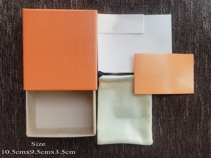Europe America Designer Fashion Style Orange Letter Jewelry Sets Boxes Necklace Bracelet Earrings Ring Box Dust Bag Gift Bag
Europe America Designer Fashion Style Orange Letter Jewelry Sets Boxes Necklace Bracelet Earrings Ring Box Dust Bag Gift Bag