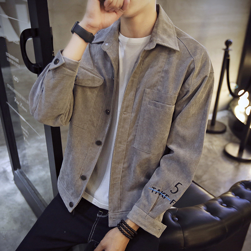 2021 The New Fashion Youth Embroidered Hot Casual Male Autumn and Winter New Fine-fitting Velvet Jacket 9ew2, Gray
2021 The New Fashion Youth Embroidered Hot Casual Male Autumn and Winter New Fine-fitting Velvet Jacket 9ew2, Gray