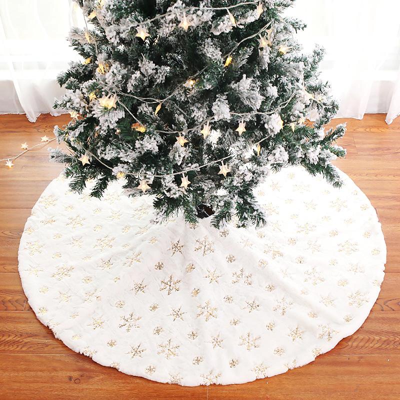 White Faux Fur Embroidered Snowflake Christmas Tree Skirt For Xmas Decorations Christmas Xmas Tree New Year Home Decoration Tool
White Faux Fur Embroidered Snowflake Christmas Tree Skirt For Xmas Decorations Christmas Xmas Tree New Year Home Decoration Tool