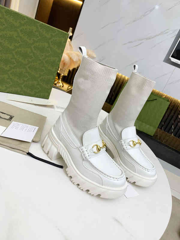 Boots ankle boot Women with Interlocking Luxurious designer Warm and stylish shoes size 35-40 Q320, Color 14
Boots ankle boot Women with Interlocking Luxurious designer Warm and stylish shoes size 35-40 Q320, Color 14