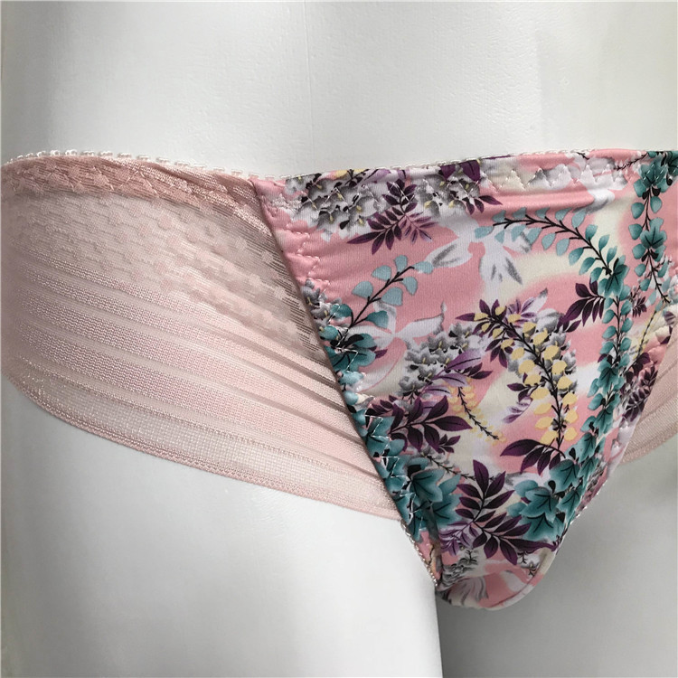 Sexy men's printed stretch fabric simple lace side daily comfortable briefs mens underwear gay 201112