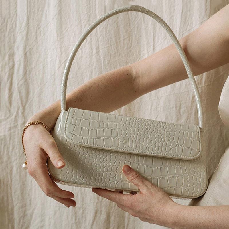 New Crocodile Pattern Retro Handbags for Women Office Ladies Baguette Bag Female Underarm Shoulder Bags Small Tote Bag 2021, Black bag
New Crocodile Pattern Retro Handbags for Women Office Ladies Baguette Bag Female Underarm Shoulder Bags Small Tote Bag 2021, Black bag