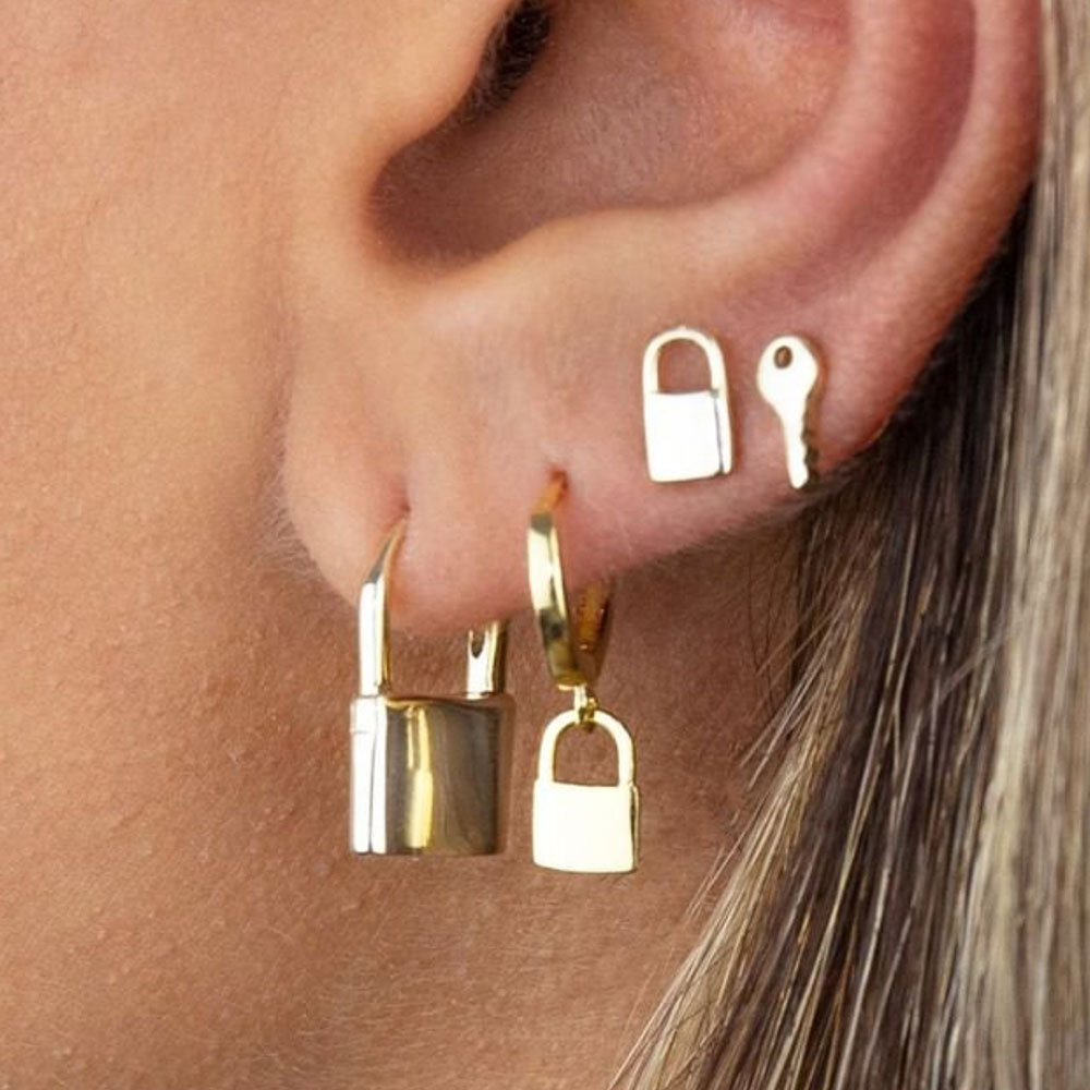 European and American new earrings, retro personality set, key lock earrings, punk style four-piece lock earrings
European and American new earrings, retro personality set, key lock earrings, punk style four-piece lock earrings