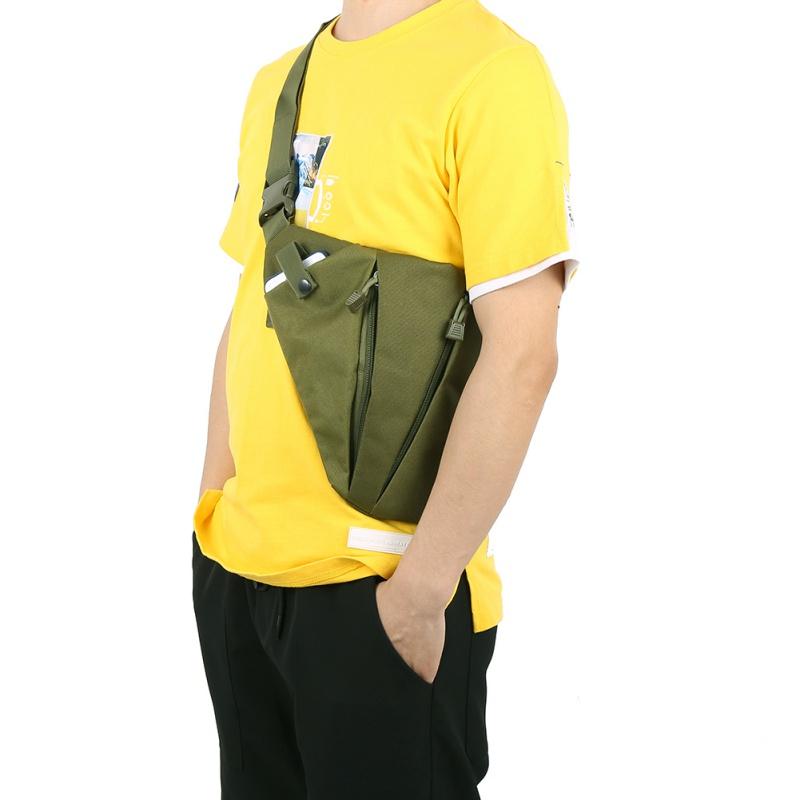 Men's Tight Shoulder Bag Waterproof Nylon Messenger Bag Men's Messenger Outdoor Sports, Mc1
Men's Tight Shoulder Bag Waterproof Nylon Messenger Bag Men's Messenger Outdoor Sports, Mc1