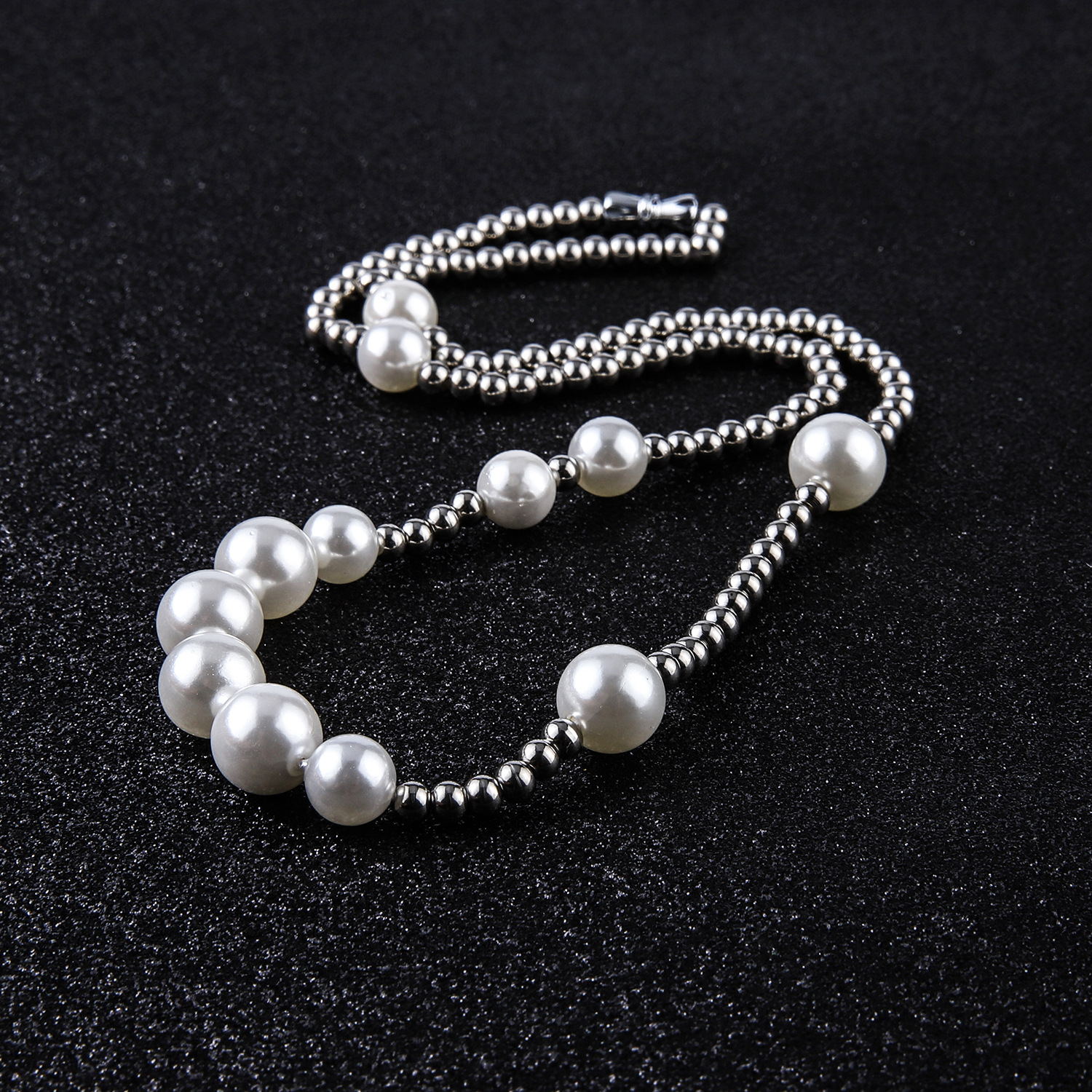 New Cool Hip Hop Punk Personality Retro Pearl Big And Small Clavicle Chain Necklace For Men Women gifr Jewelry