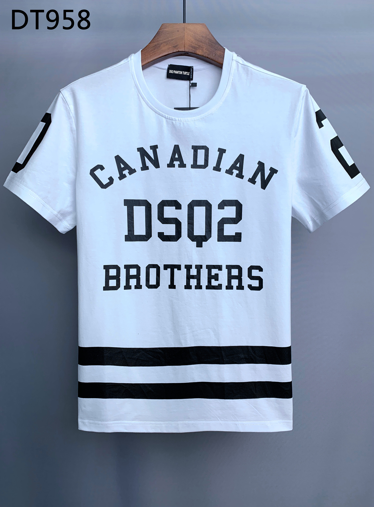 DSQ PHANTOM TURTLE 2022SS New Mens Designer T shirt Italy fashion Tshirts Summer DSQ T-shirt Male Top Quality 100% Cotton Tops 158368, White;black
DSQ PHANTOM TURTLE 2022SS New Mens Designer T shirt Italy fashion Tshirts Summer DSQ T-shirt Male Top Quality 100% Cotton Tops 158368, White;black