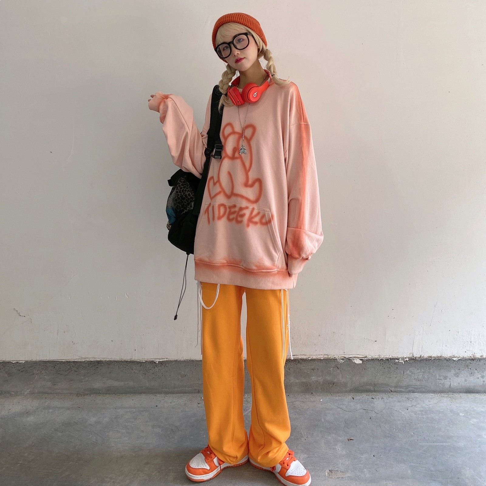 2021 New -autumn Retro Release Harajuku-style Hand Painted Bear Graffiti Around the Neck Sleeve Top Winter Hoodie Feminine Fn2o, My35black
2021 New -autumn Retro Release Harajuku-style Hand Painted Bear Graffiti Around the Neck Sleeve Top Winter Hoodie Feminine Fn2o, My35black