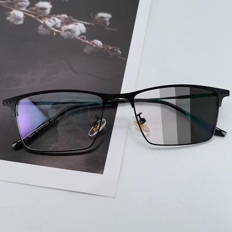 Photochromic Anti Blue Light Sunglasses Men Women Fashion Thin Alloy Rectangle Frame Anti Radiation UV400 Eye Protection
Photochromic Anti Blue Light Sunglasses Men Women Fashion Thin Alloy Rectangle Frame Anti Radiation UV400 Eye Protection