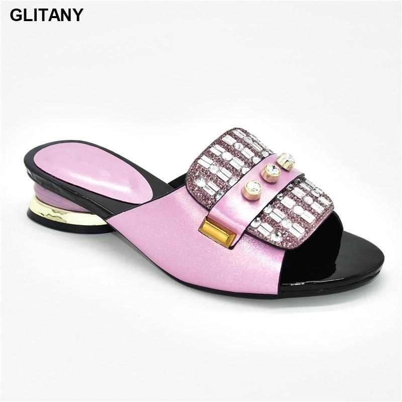Hot Selling Italian Style Slingbacks African Women Slippers Shoes Women 2020 Summer Women's Mid Heels Slippers1, Gold
Hot Selling Italian Style Slingbacks African Women Slippers Shoes Women 2020 Summer Women's Mid Heels Slippers1, Gold