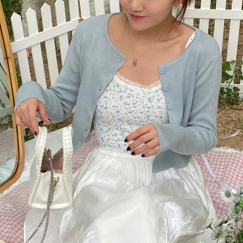 Slim girls short sweater cardigan fashion ladies elegant button bomb knitted coats vintage female soft sweaters women chic 201030wtt