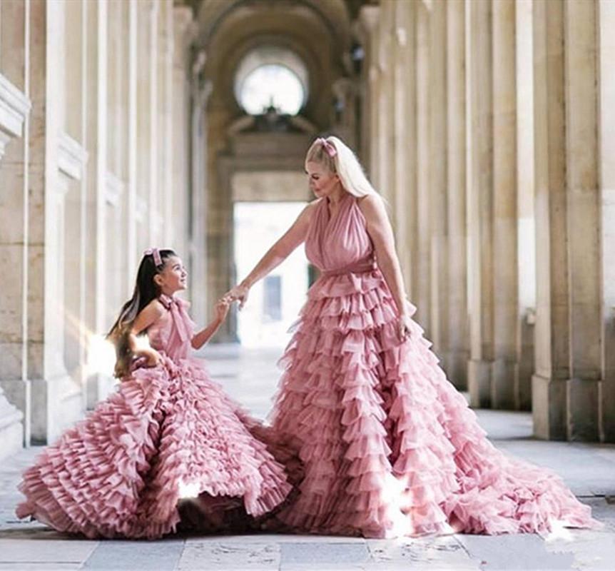 Kids Long Mother and Daughter Dresses Flower Girl Dresses for Wedding Party Girls Birthday Princess Gown Photo shoot, Only kid
Kids Long Mother and Daughter Dresses Flower Girl Dresses for Wedding Party Girls Birthday Princess Gown Photo shoot, Only kid