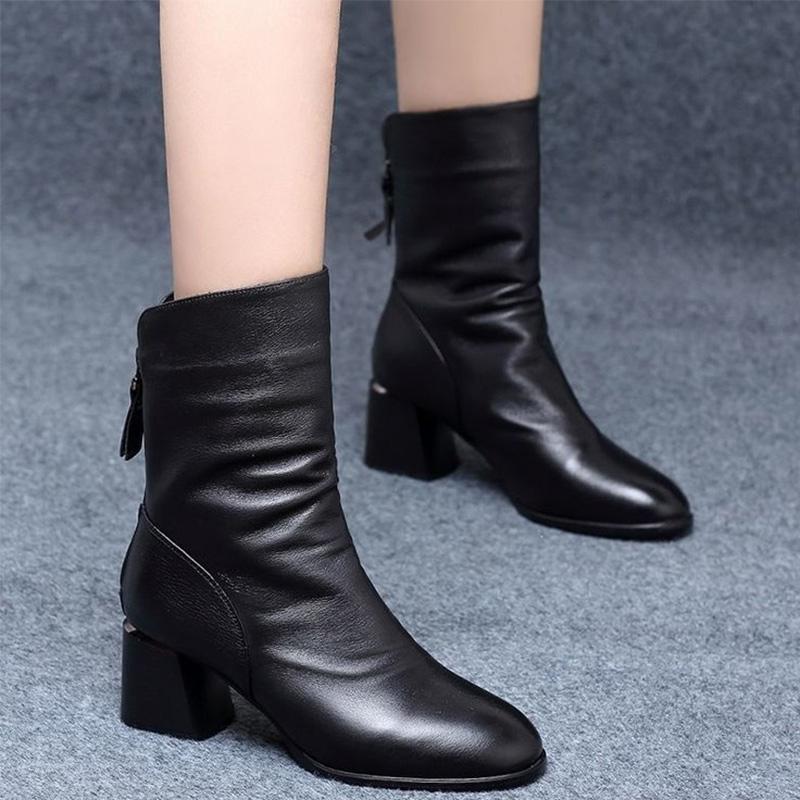 Woman PU Leather Ankle Boots Chunky Heel Ladies Zipper Comfortable Black Short Boot Women Casual Shoes Autumn Winter New Fashion
Woman PU Leather Ankle Boots Chunky Heel Ladies Zipper Comfortable Black Short Boot Women Casual Shoes Autumn Winter New Fashion