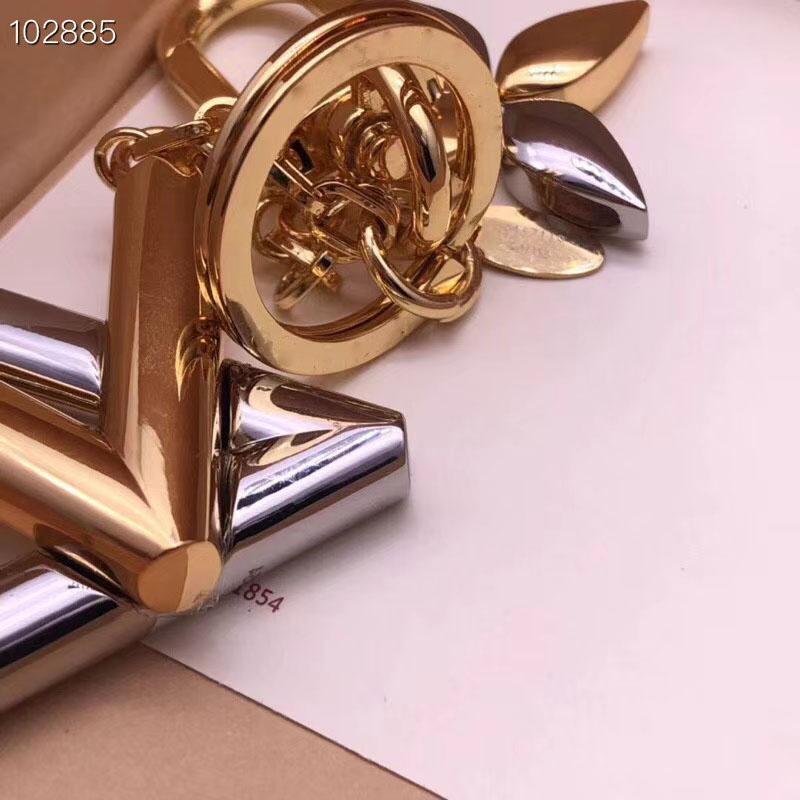 high qualtiy brand Designer Keychain Fashion Purse Accessories Pendant Car Chain Charm Bag Keyring Trinket Gifts Accessories B05
high qualtiy brand Designer Keychain Fashion Purse Accessories Pendant Car Chain Charm Bag Keyring Trinket Gifts Accessories B05