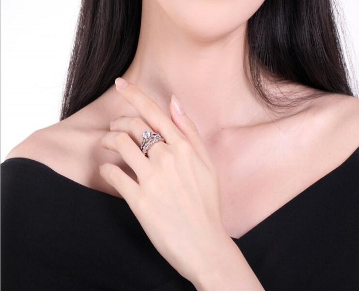 Women'S Fashion Jewelry 925 Sterling Silver Couple Rings Round Cut White Topaz CZ Diamond Gemstones Party Women Wedding Bridal Ring Set Gift