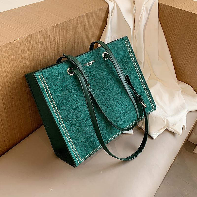 Winter Large Shoulder Bag Women Travel Bags Leather suede Bag Female Luxury Handbags Women Bags Designer Sac A Main Femme, Black
Winter Large Shoulder Bag Women Travel Bags Leather suede Bag Female Luxury Handbags Women Bags Designer Sac A Main Femme, Black