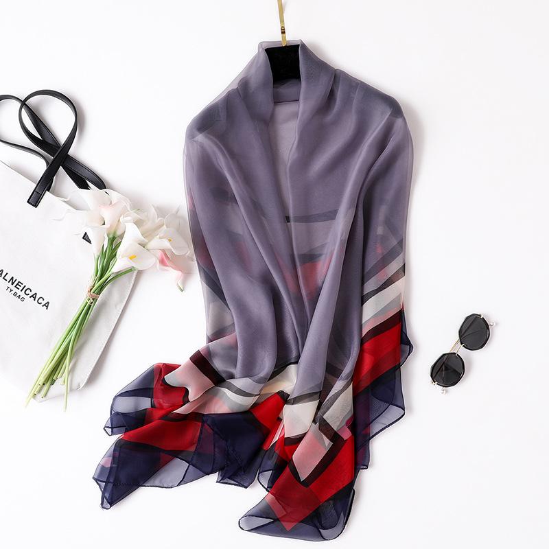 2020 Four seasons new style China good silk women Lovely Print quality hijab Popular beach shawls female Party fashion scarves
2020 Four seasons new style China good silk women Lovely Print quality hijab Popular beach shawls female Party fashion scarves