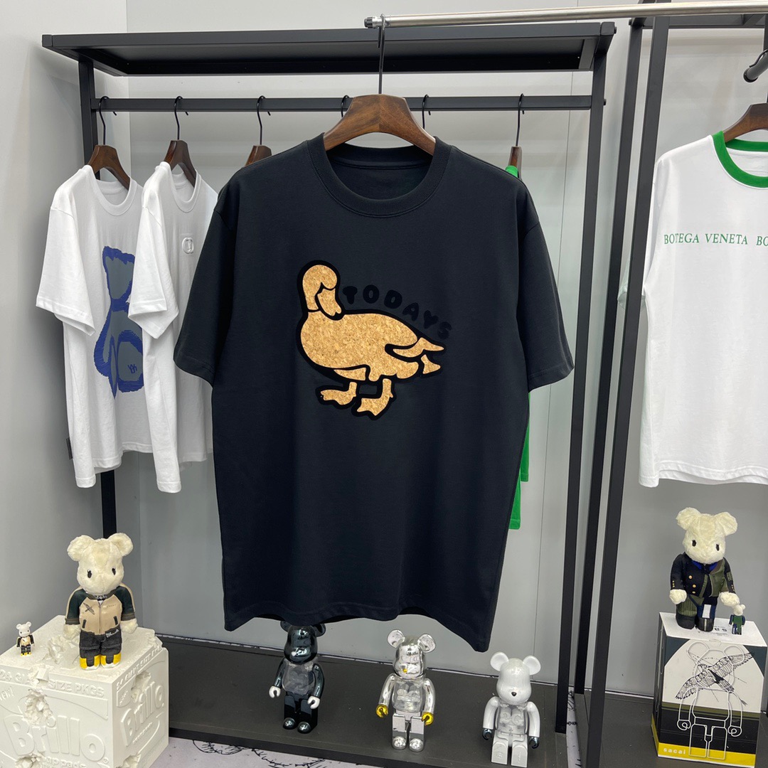 2022ss spring and summer new high grade cotton printing short sleeve round neck panel T-Shirt Size: m-l-xl-xxl-xxxl Color: black white A140
2022ss spring and summer new high grade cotton printing short sleeve round neck panel T-Shirt Size: m-l-xl-xxl-xxxl Color: black white A140