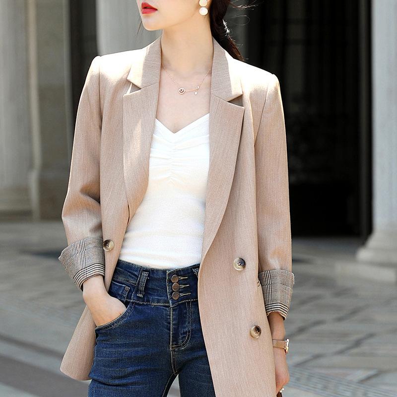 Korean casual professional suit 19 casual solid color double-breasted loose jacket large size female Medium and long office tops
Korean casual professional suit 19 casual solid color double-breasted loose jacket large size female Medium and long office tops
