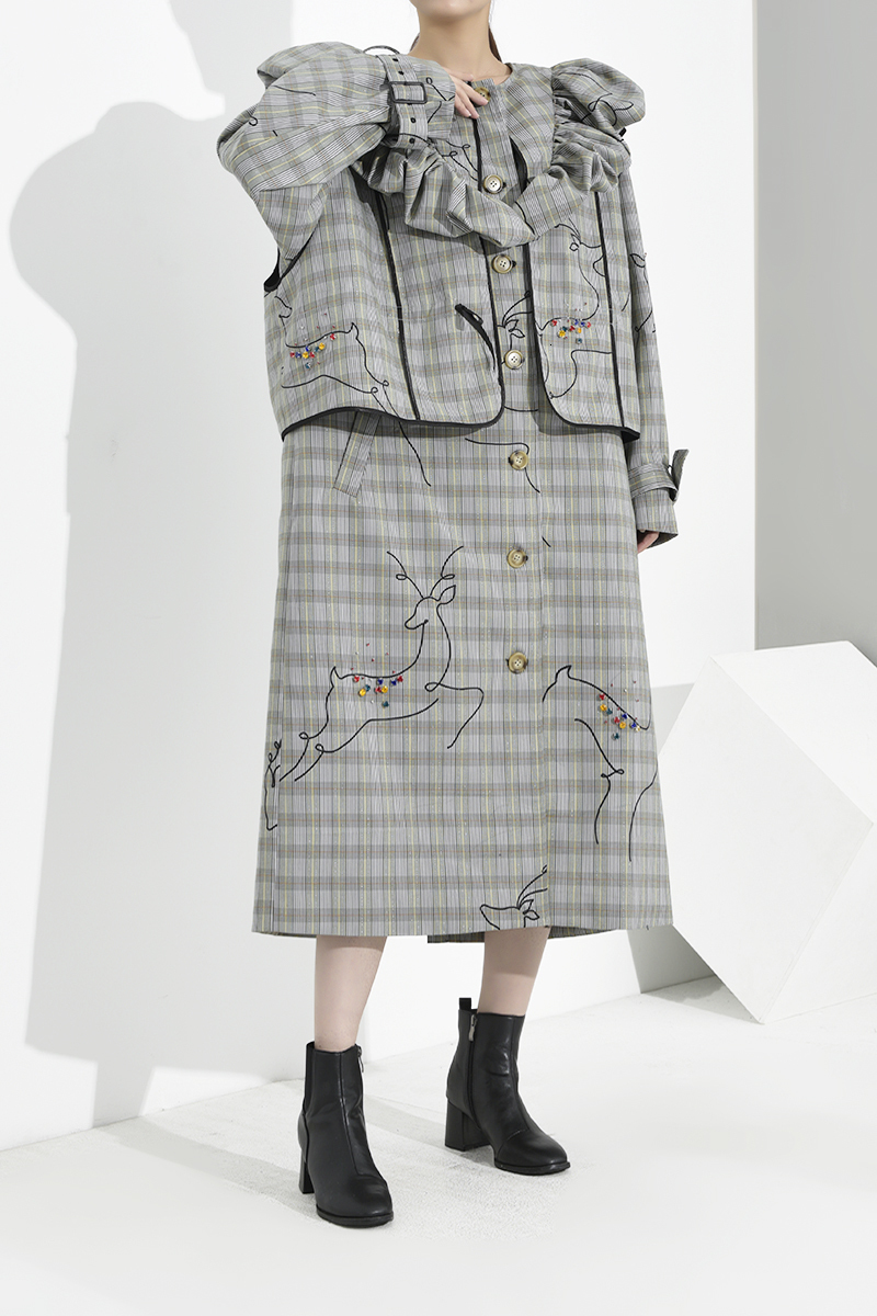 [EAM] Women Plaid Ruffles Big Size Trench New Lapel Long Sleeve Loose Fit Windbreaker Fashion Tide Spring Autumn 1B7380 201102