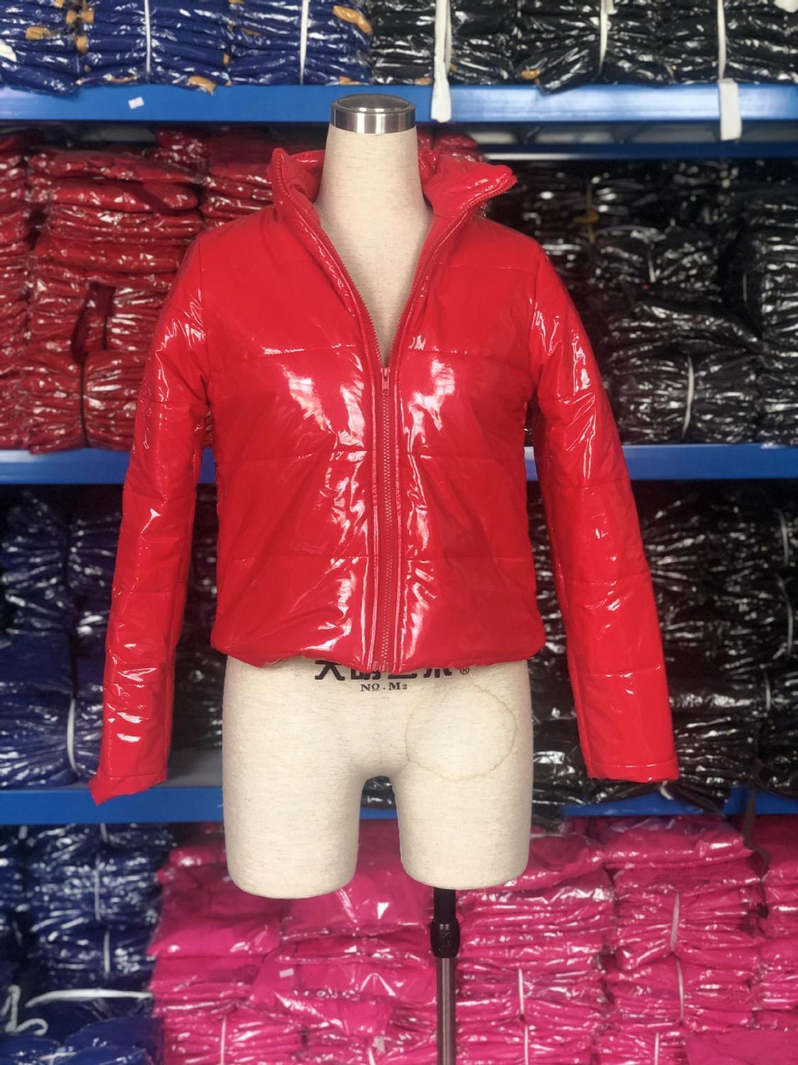 Helisopus Winter Glossy Leather Jacket Women Plus Size Zipper Waterproof Warm Puffer Jacket Outerwear Casual Bubble Short Coat 201026