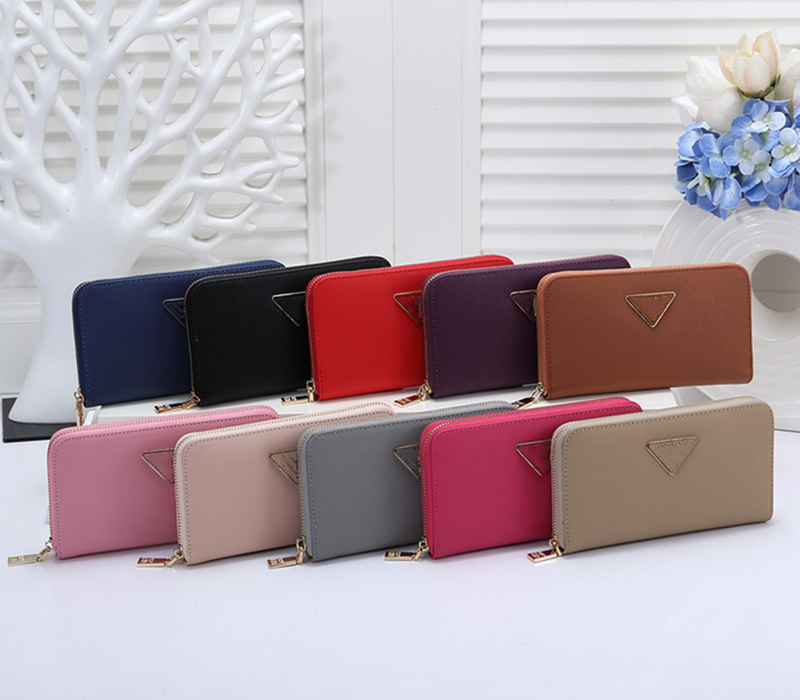 Single zipper WALLET the most stylish way to carry around money, cards and coins men leather purse card holder long business, women wallet
Single zipper WALLET the most stylish way to carry around money, cards and coins men leather purse card holder long business, women wallet