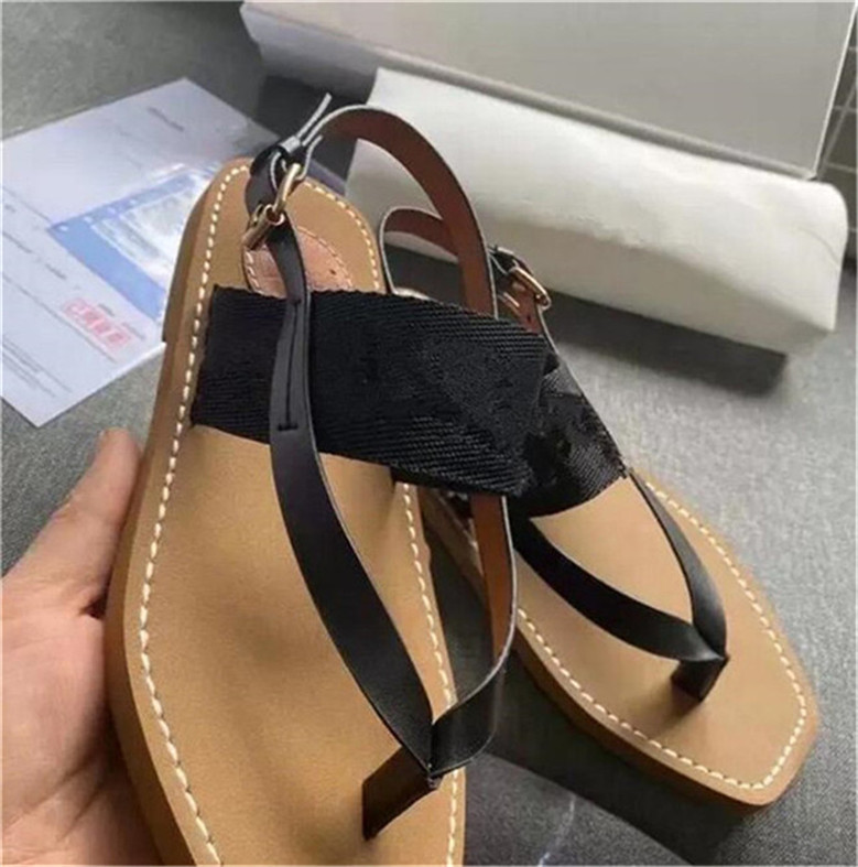 2022 Women Slippers Embroidered Cotton Platform Flip Flop Letter Canvas Flat Mules Lady Designer Sandals Summer Stylist Shoes Printed Slipper 35-42
2022 Women Slippers Embroidered Cotton Platform Flip Flop Letter Canvas Flat Mules Lady Designer Sandals Summer Stylist Shoes Printed Slipper 35-42