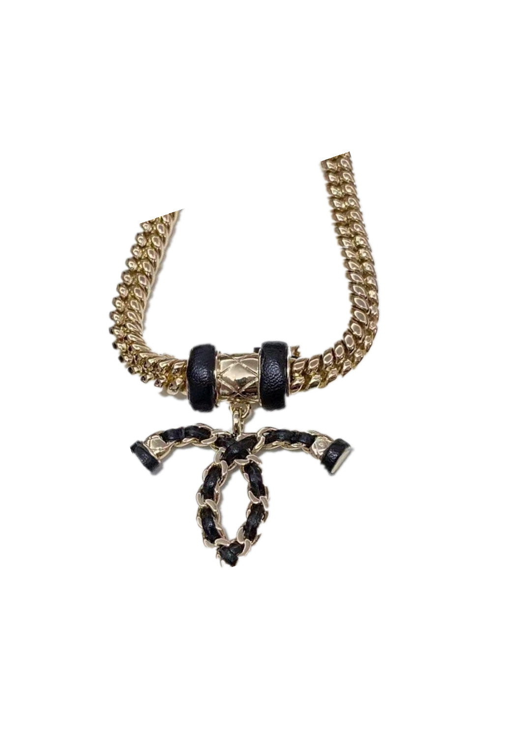 Luxury brand designer pendant female metal leather gold necklace fashion C hip hop plated letter Valentine's Day Couple Jewelry Wedding Alex ani
Luxury brand designer pendant female metal leather gold necklace fashion C hip hop plated letter Valentine's Day Couple Jewelry Wedding Alex ani