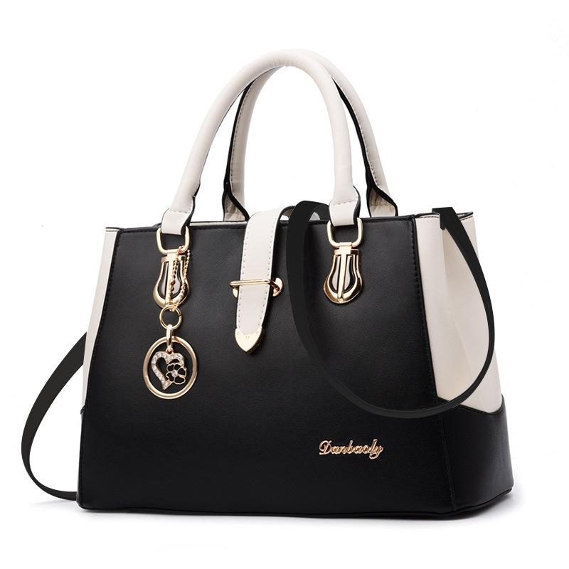 2021New European and American fashion women's bag stiletto shoulder handbag purses and handbags little bag hand bags crossbody, Black
2021New European and American fashion women's bag stiletto shoulder handbag purses and handbags little bag hand bags crossbody, Black