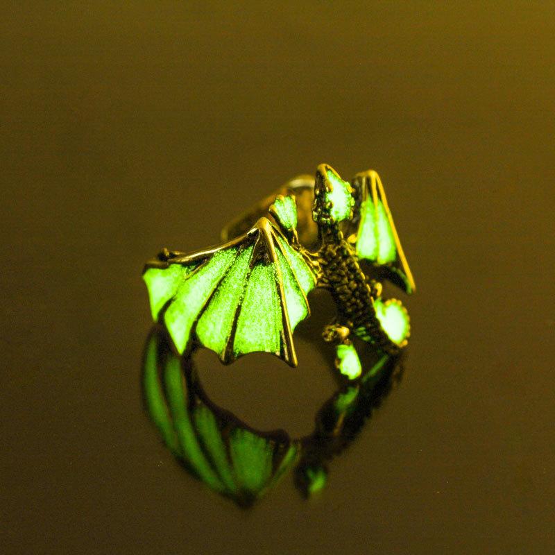 Cluster Rings Retro Domineering Luminous Opening Pterodactyl Ring For Men Glow In The Dark Copper, Golden;silver
Cluster Rings Retro Domineering Luminous Opening Pterodactyl Ring For Men Glow In The Dark Copper, Golden;silver